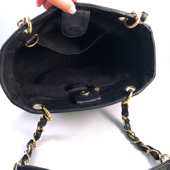 CHANEL Classic Caviar Quilted Petit Shopping Tote - Picture 7 of 8